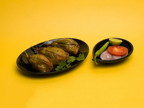 What are the key strategies for UK businesses to thrive in a global market?